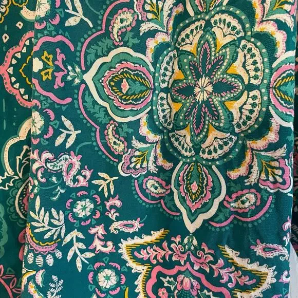 Crown & Ivy PL Paisley 3/4 Sleeve Peasant Top - Picture 8 of 11